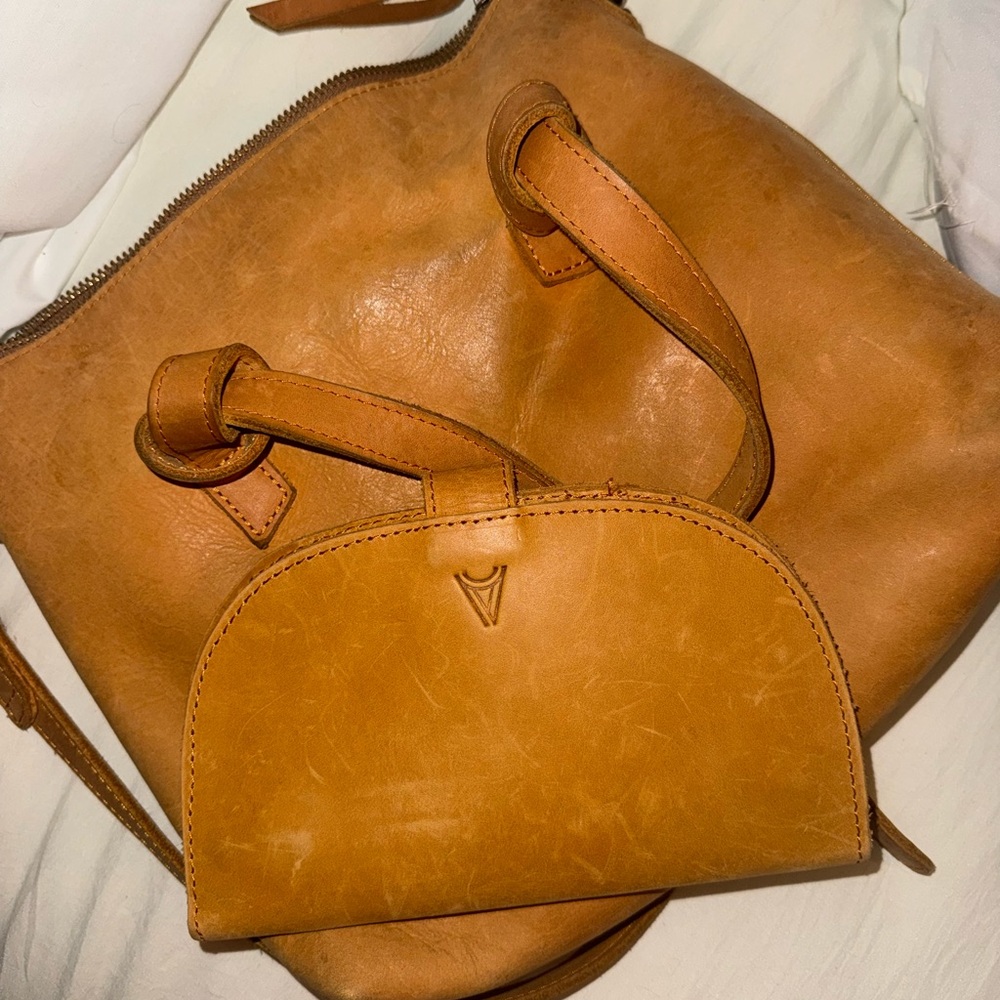 Women’s Leather Shoulder Bag in Tan with matching wallet- Able Purse